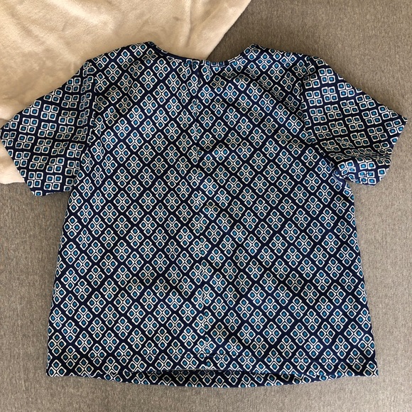 Piperlime patterned top - Picture 4 of 5